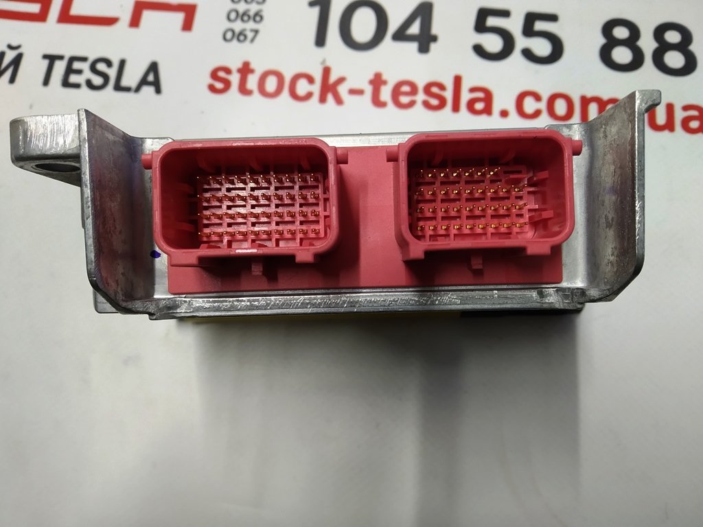 4 Steuergerät AIRBAG Tesla Modell S 1005273-00-G